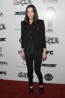 Liv Tyler feet photo thumbnail