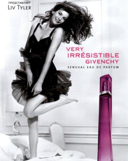 Liv Tyler feet photo thumbnail