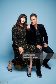 Liv Tyler feet photo thumbnail