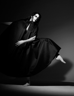 Liv Tyler feet photo thumbnail
