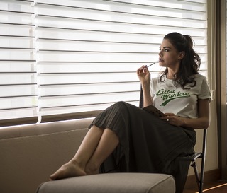 Livia Brito feet photo thumbnail