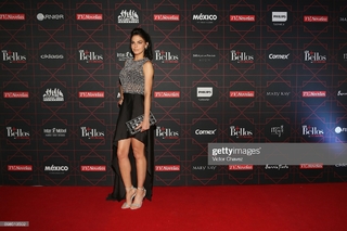 Livia Brito feet photo thumbnail