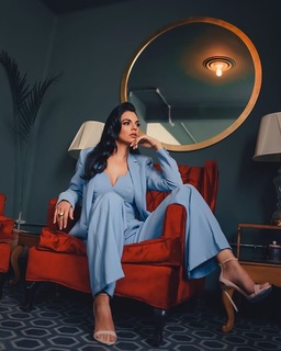 Livia Brito feet photo thumbnail