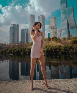 Livia Brito feet photo thumbnail