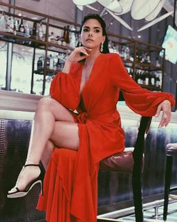 Livia Brito feet photo thumbnail