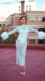 Livia Brito feet photo thumbnail