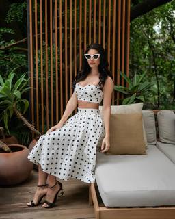 Livia Brito feet photo thumbnail