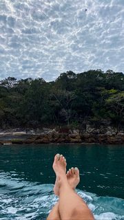 Livia Nepomuceno feet photo 11