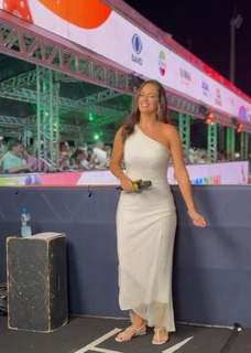 Livia Nepomuceno feet photo 2