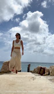 Livia Nepomuceno feet photo 8