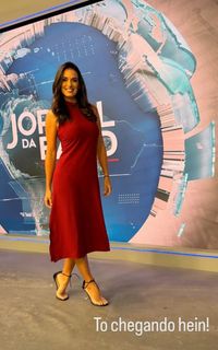 Livia Nepomuceno feet photo 16