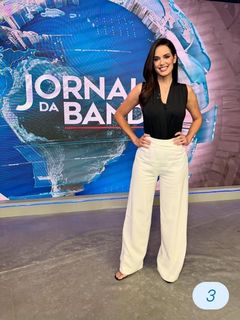 Livia Nepomuceno feet photo 13