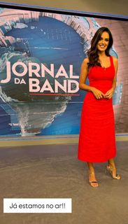 Livia Nepomuceno feet photo 9