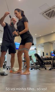Livia Nepomuceno feet photo 11