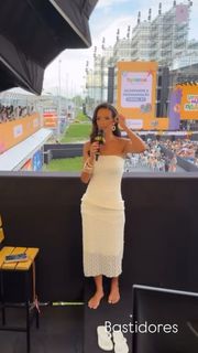 Livia Nepomuceno feet photo 4