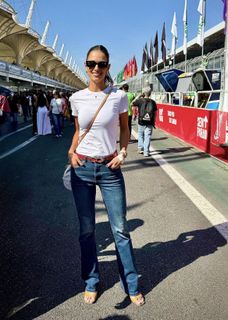 Livia Nepomuceno feet photo 13