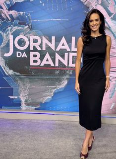 Livia Nepomuceno feet photo 3