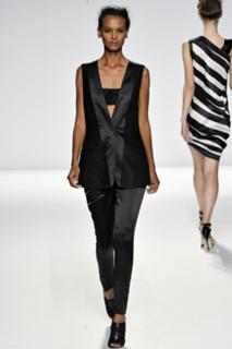 Liya Kebede feet photo 16
