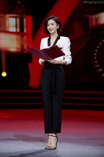 Liya Tong feet photo 13