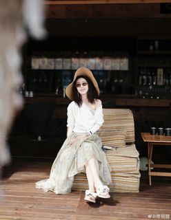 Liya Tong feet photo 6