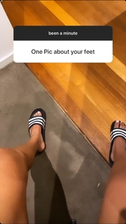Liz Cambage feet photo thumbnail