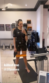 Liz Cambage feet photo thumbnail