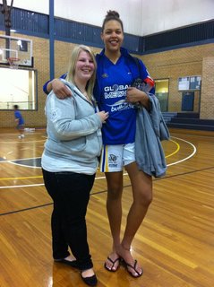 Liz Cambage feet photo thumbnail