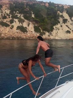 Liz Cambage feet photo thumbnail