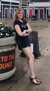 Liz Claman feet photo 14