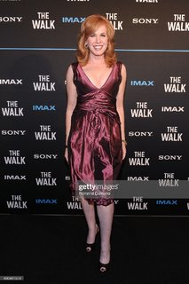 Liz Claman feet photo 11
