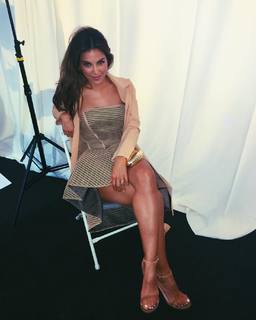 Liz Hernandez feet photo 11