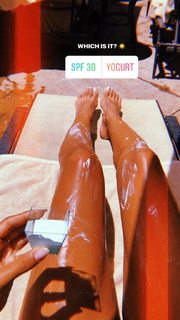 Liz Hernandez feet photo 4
