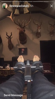 Liz Lee feet photo 8