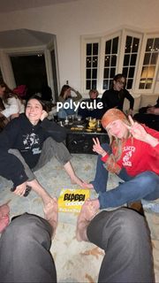 Liz Lee feet photo 2