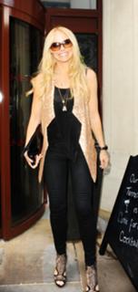 Liz McClarnon feet photo thumbnail