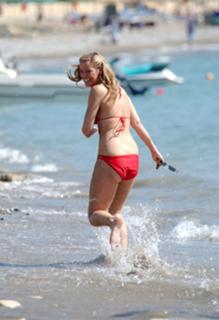 Liz McClarnon feet photo thumbnail