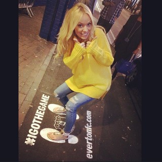 Liz McClarnon feet photo thumbnail
