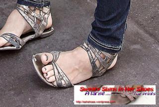 Liz McClarnon feet photo thumbnail