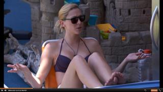 Liz Nolan feet photo 16