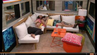 Liz Nolan feet photo 3