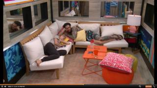 Liz Nolan feet photo 2