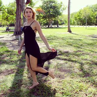 Liz Nolan feet photo 17
