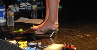 Liz Phair feet photo 3