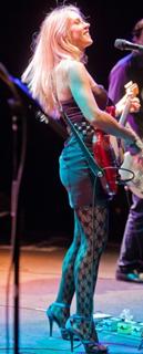 Liz Phair feet photo 4