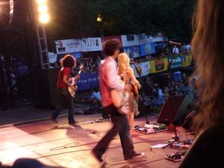 Liz Phair feet photo 13