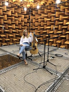 Liz Phair feet photo 20