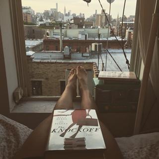 Liz Plank feet photo 18