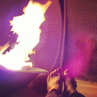 Liz Solari feet photo 2