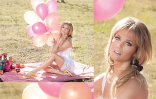 Liz Solari feet photo 6