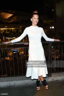 Liz Solari feet photo 2